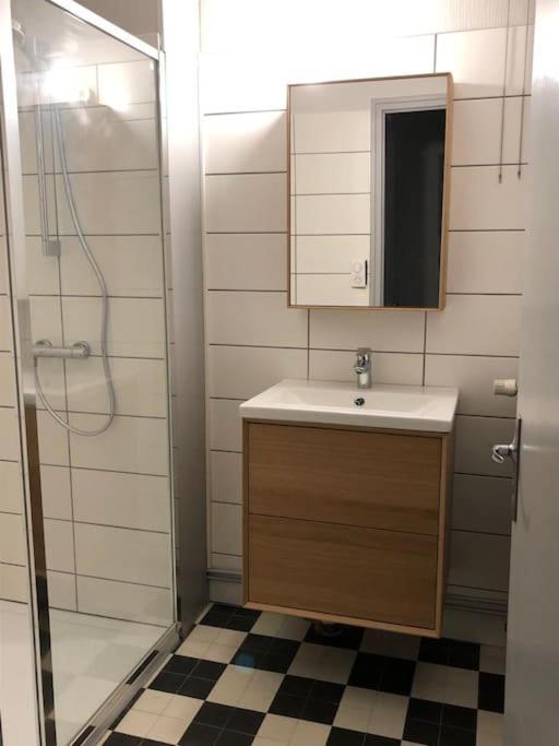 Salins-Les Bains : A L'Ombre De La Tour Carree Apartman Kültér fotó