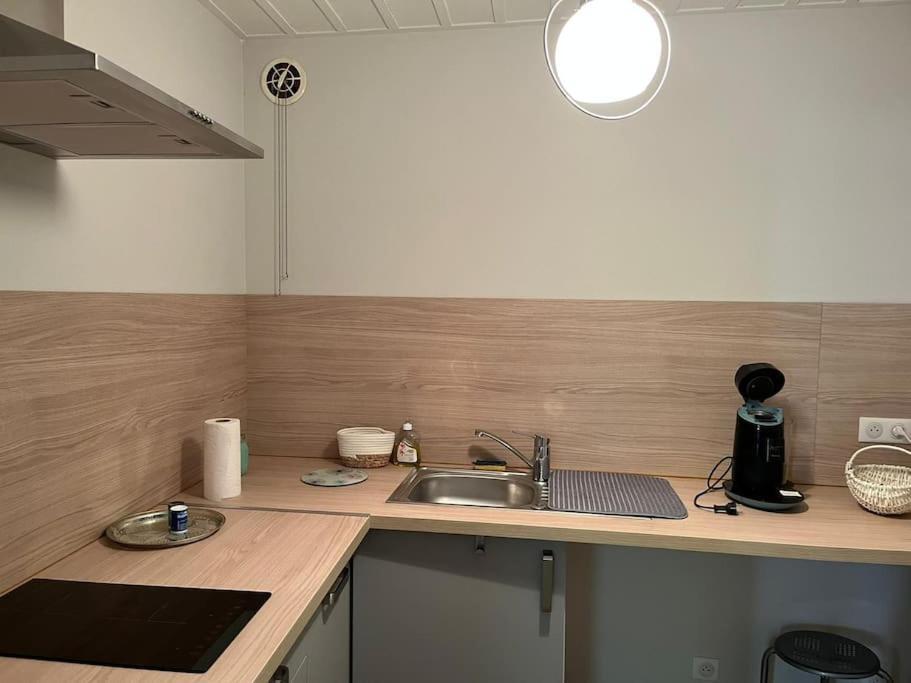 Salins-Les Bains : A L'Ombre De La Tour Carree Apartman Kültér fotó